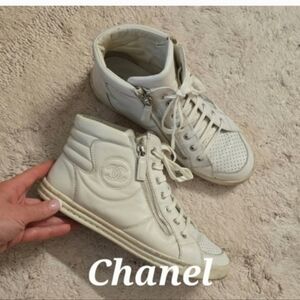 Chanel Women's White High-Top Sneakers